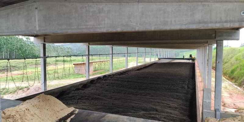 Entrega de equipamento em São João do Itaperiú - SC