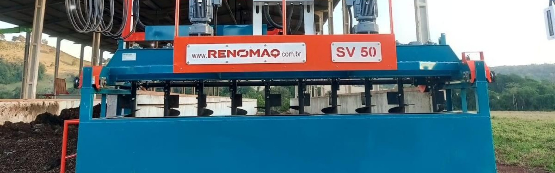 MÁQUINA PARA REVOLVIMENTO DE COMPOSTAGEM SV50